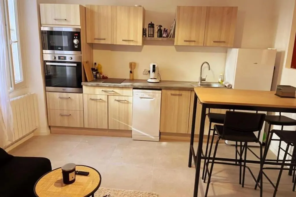 Apartment Forum Julii - Centre Historique - Suite Tout Confort - Wifi Frejus France