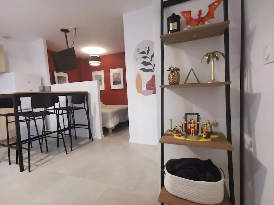 Apartment Forum Julii - Centre Historique - Suite Tout Confort - Wifi Frejus