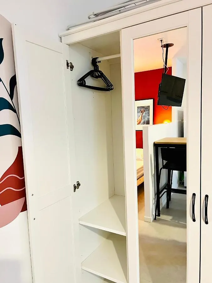Apartment Forum Julii - Centre Historique - Suite Tout Confort - Wifi Frejus