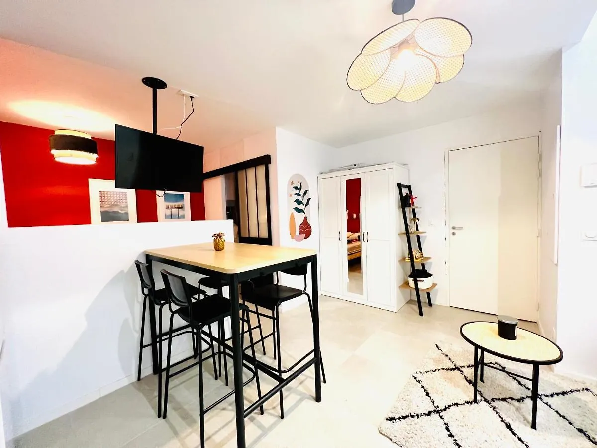 Forum Julii - Centre Historique - Suite Tout Confort - Wifi Frejus 0*,  France